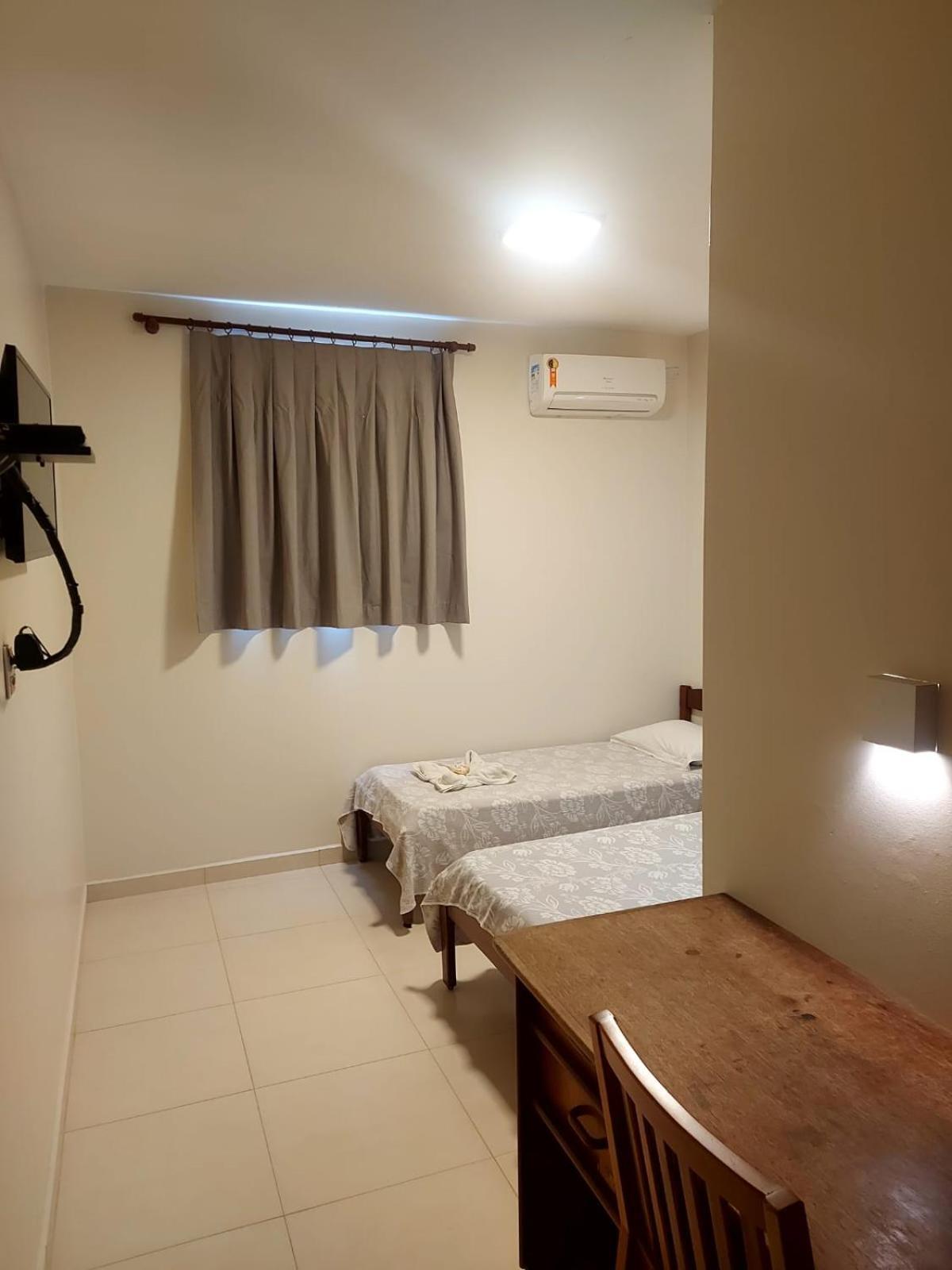 Colina Park Hotel Piracicaba Buitenkant foto